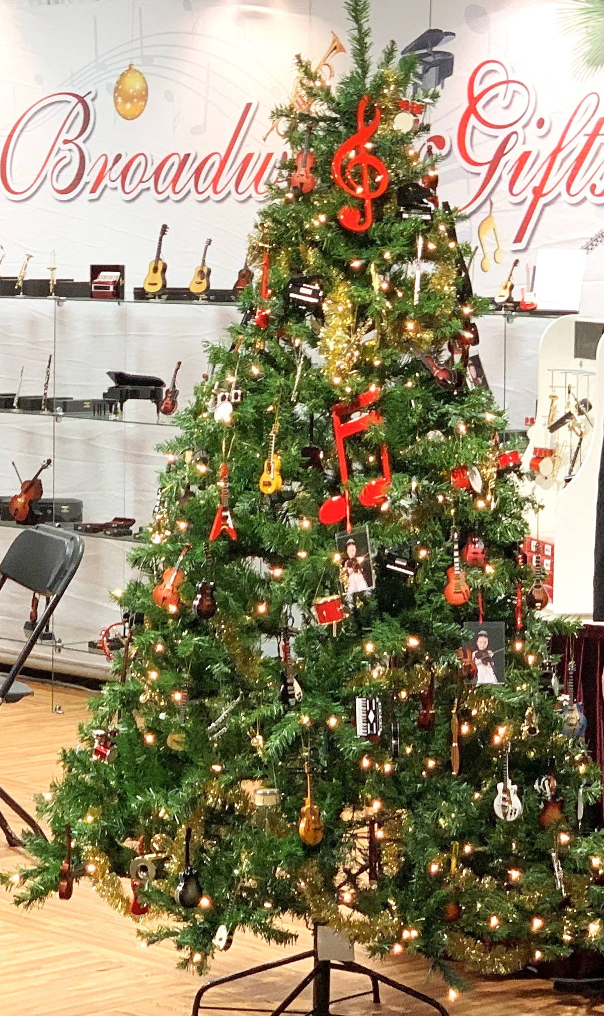 Fiddle Ornament